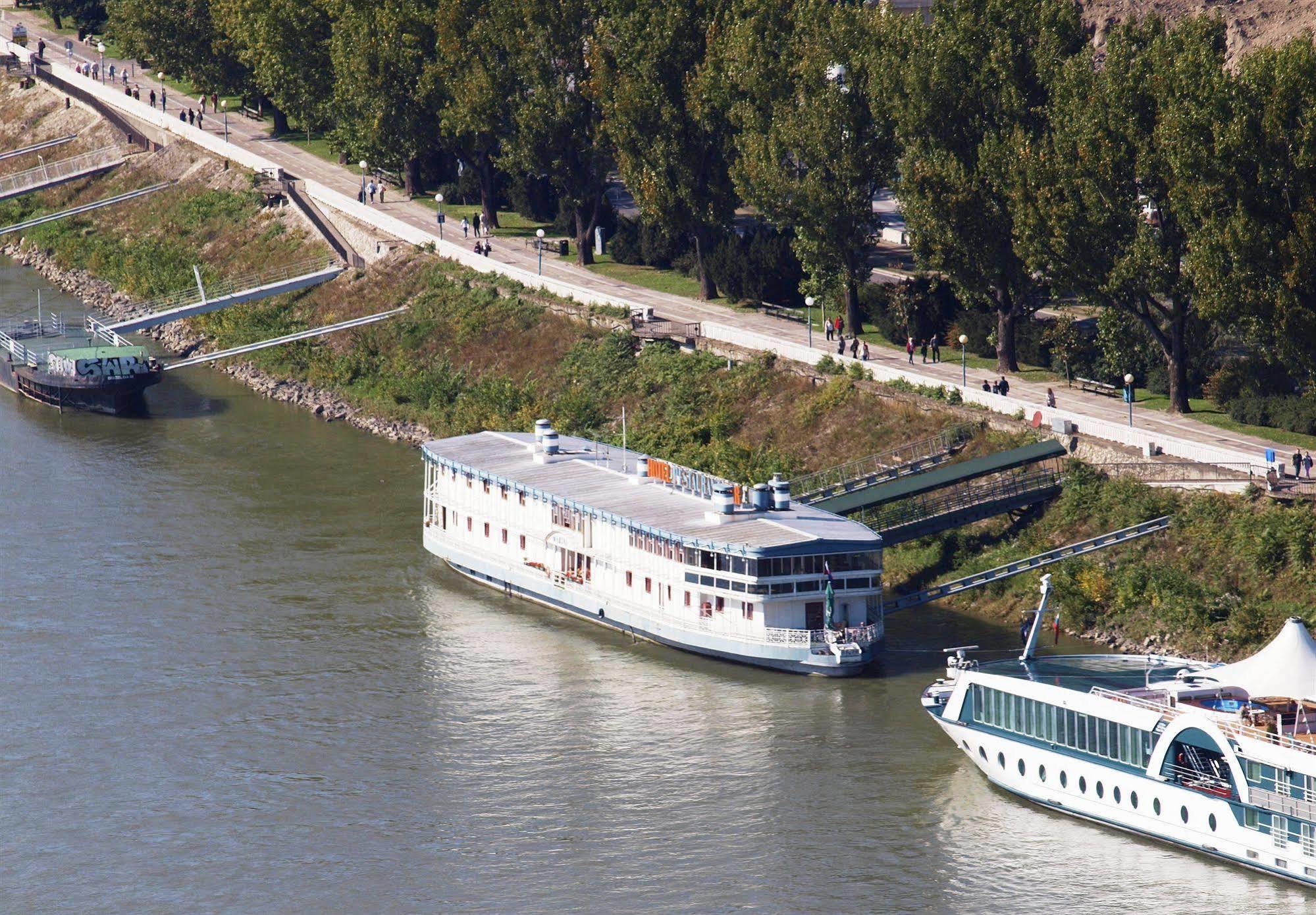 ברטיסלאבה Botel Marina מראה חיצוני תמונה