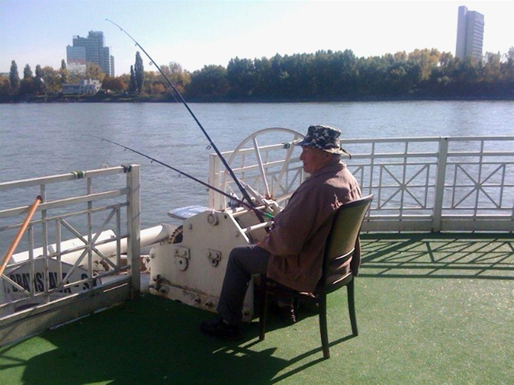 ברטיסלאבה Botel Marina מראה חיצוני תמונה